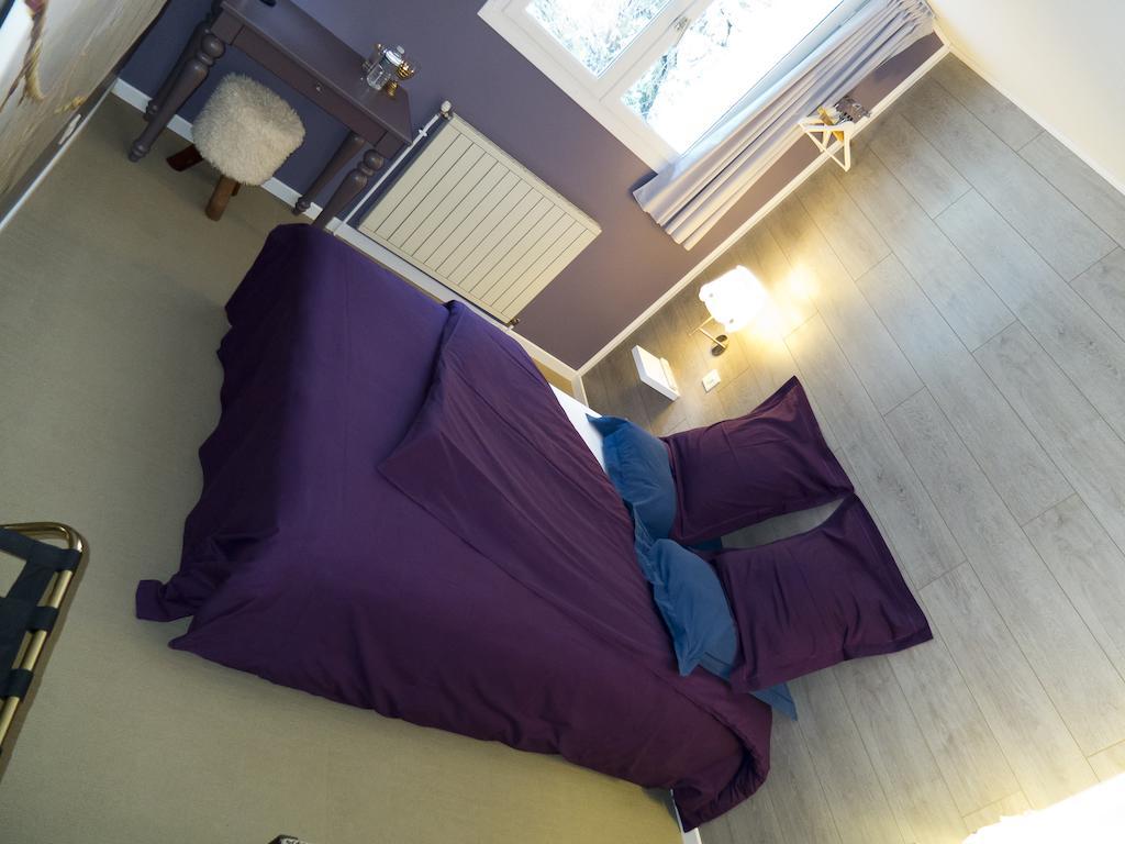 Hotel Au Fil De L'Eau - La Malate Besancon Room photo