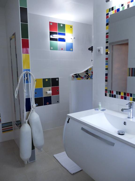 Hotel Au Fil De L'Eau - La Malate Besancon Room photo