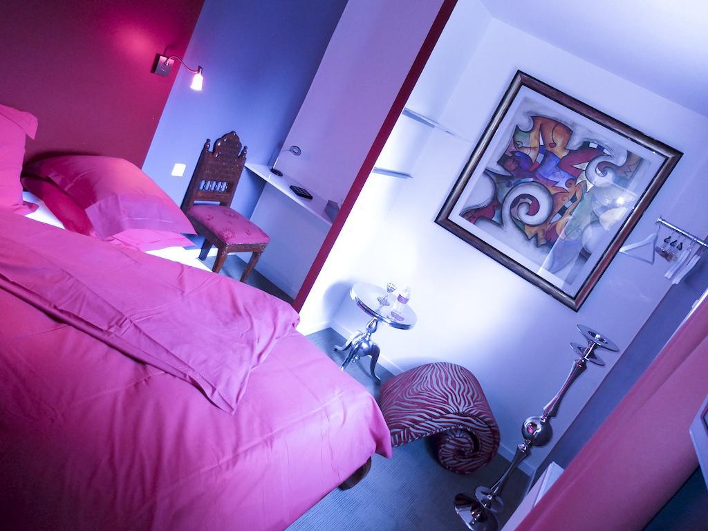 Hotel Au Fil De L'Eau - La Malate Besancon Room photo